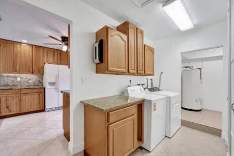 5081 SW 29th Way, Dania Beach FL - photo 15 of 52