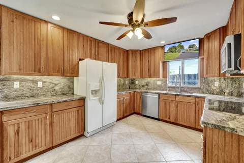 5081 SW 29th Way, Dania Beach FL - photo 19 of 52
