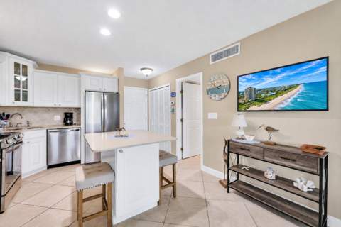 2400 S Ocean Drive #V421, Fort Pierce FL - photo 7 of 40