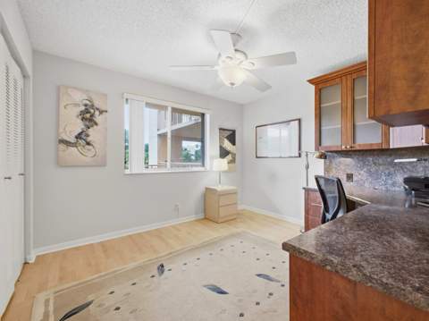7145 Huntington Lane #205, Delray Beach FL - photo 15 of 43