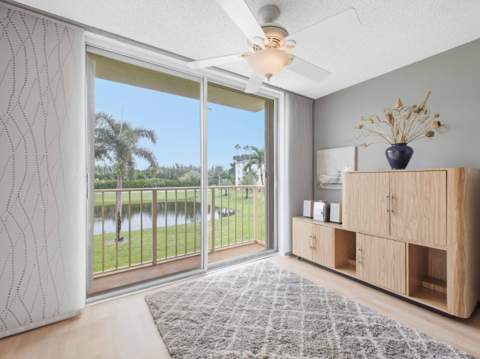 7145 Huntington Lane #205, Delray Beach FL - photo 12 of 43
