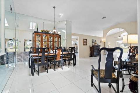 9847 Harbour Lake Circle, Boynton Beach FL - photo 9 of 69