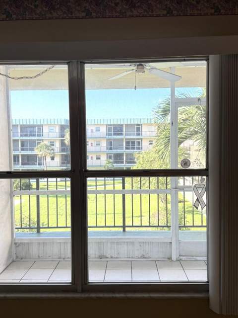 806 SE 7th Street #308, Deerfield Beach FL - photo 7 of 12