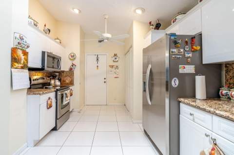 9847 Harbour Lake Circle, Boynton Beach FL - photo 21 of 69