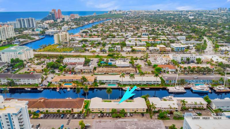 2 bedroom Stock Cooperative at 2840 NE 33rd Court #2, Country Manor Co-Op, Fort Lauderdale — photo 3