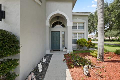 8156 Mystic Harbor Circle, Boynton Beach FL - photo 12 of 65
