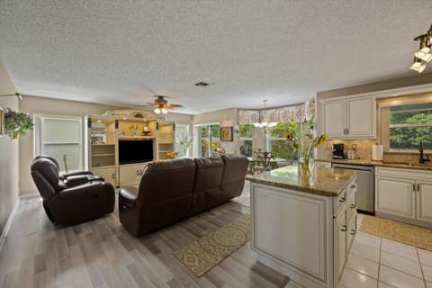 8156 Mystic Harbor Circle, Boynton Beach FL - photo 20 of 65