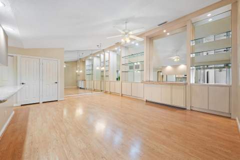8404 Chapman Oak Court, Palm Beach Gardens FL - photo 20 of 46