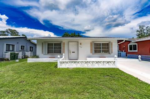 7307 NW 62nd Street, Tamarac FL - photo 18 of 47