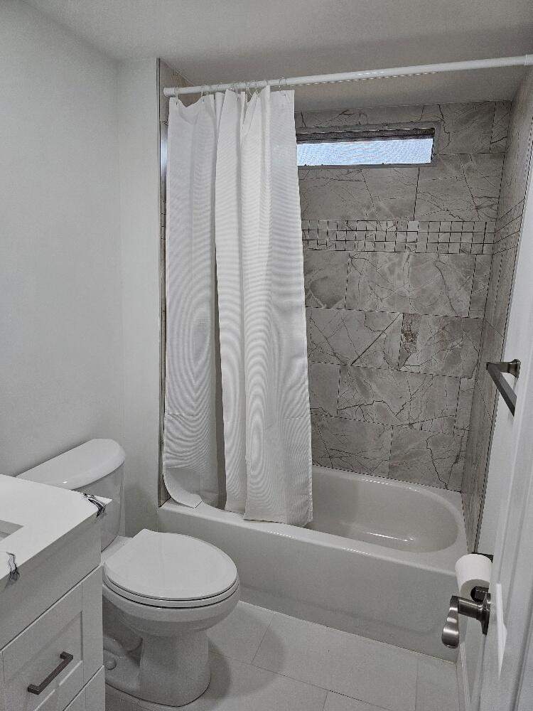 2 bedroom Manufactured Home at 179 NE Emerald Drive, PineLake Village, Jensen Beach — photo 3