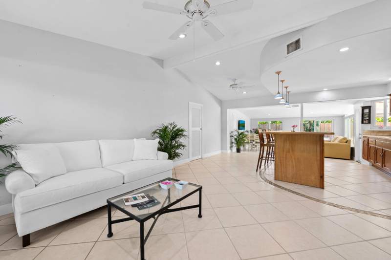 3 bedroom Single Family Residence at 1636 NE 7th Terrace, Middle River Terrace Amd Plat, Fort Lauderdale — photo 5