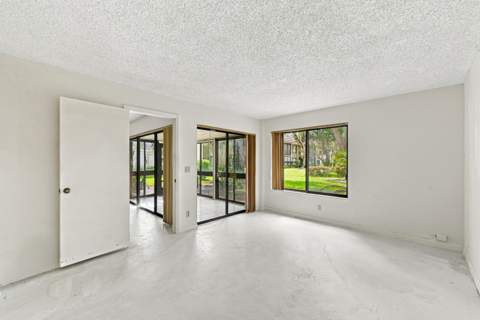 5640 Fairway Park Drive #101, Boynton Beach FL - photo 19 of 36