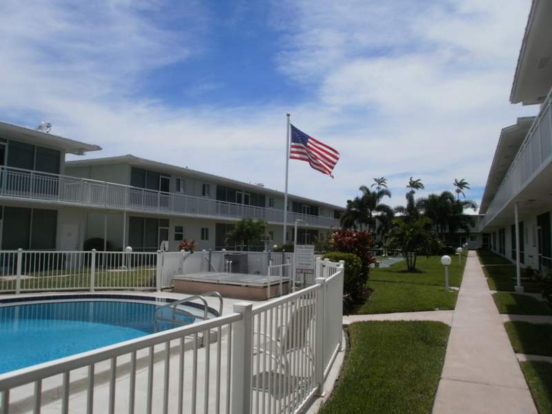 1 bedroom Stock Cooperative at 2100 NE 38th Street #110, Tarelton Manor Apts Co-Op, Lighthouse Point — photo 5
