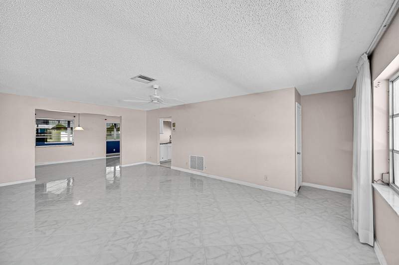 2 bedroom Single Family Residence at 1515 SW 21st Street, Palm Beach Leisureville Sec 10, Boynton Beach — photo 5