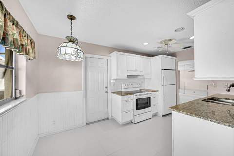 1515 SW 21st Street, Boynton Beach FL - photo 8 of 29