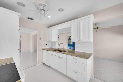 1515 SW 21st Street, Boynton Beach FL - photo 10 of 29