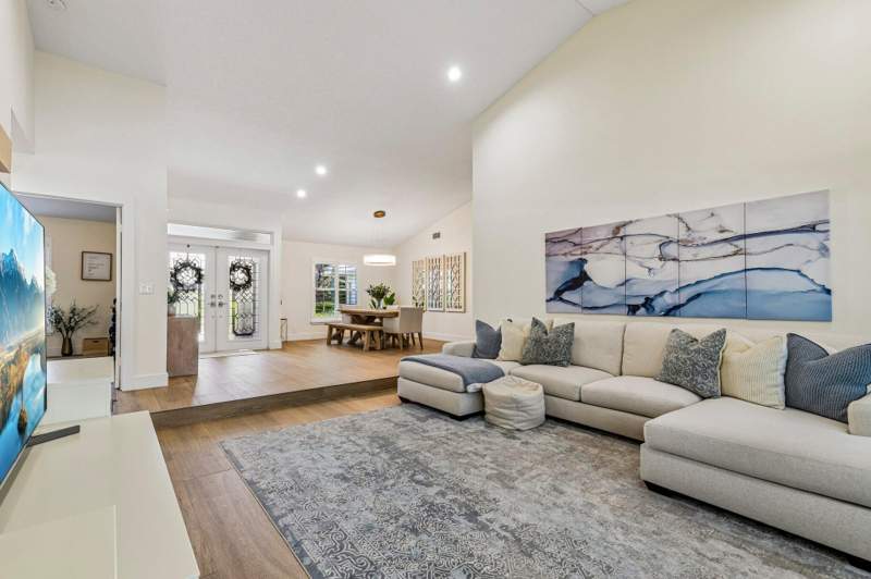 4 bedroom Single Family Residence at 4129 Saint Andrews Drive, Pine Tree Golf Club, Boynton Beach — photo 5