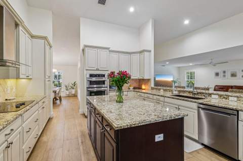 4129 Saint Andrews Drive, Boynton Beach FL - photo 10 of 38