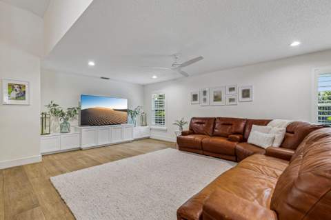 4129 Saint Andrews Drive, Boynton Beach FL - photo 17 of 38