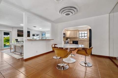325 Coconut Isle Drive, Fort Lauderdale FL - photo 17 of 35