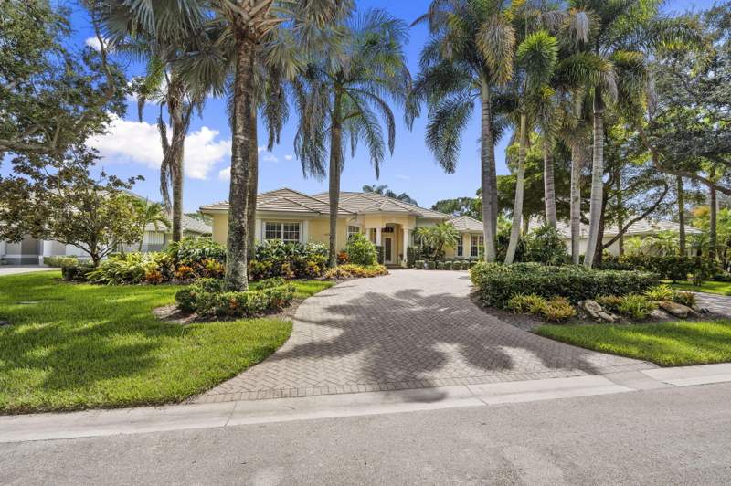 3 bedroom Single Family Residence at 1682 SW Foxpoint Trail, Monarch Country Club, Palm City — photo 2