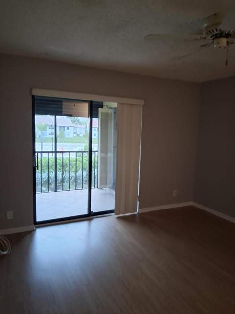4693 E Lucerne Lakes Boulevard #202, Lake Worth FL - photo 8 of 23