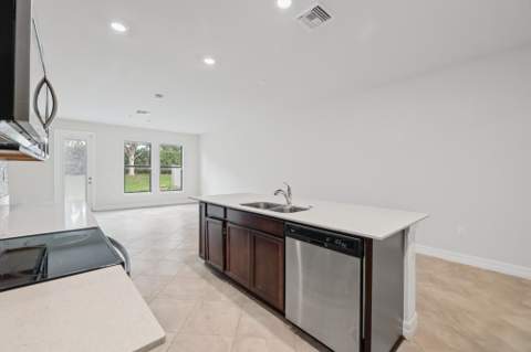 4488 Appleton Circle, Oakland Park FL - photo 14 of 82
