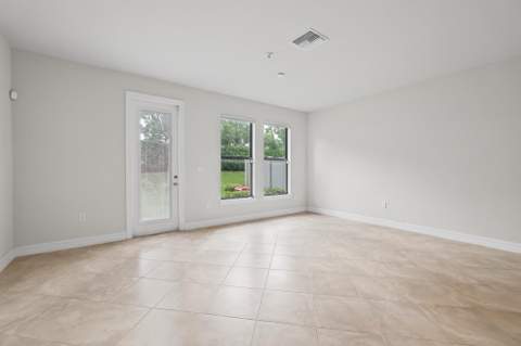 4488 Appleton Circle, Oakland Park FL - photo 19 of 82