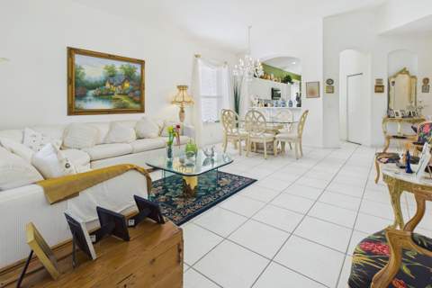 7032 Cataluna Circle, Delray Beach FL - photo 6 of 33