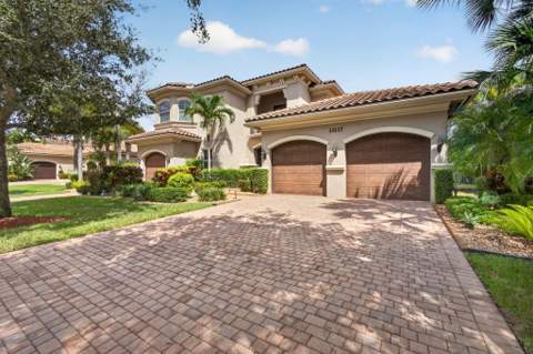 11117 Lynwood Palm Way, Palm Beach Gardens FL - photo 21 of 137