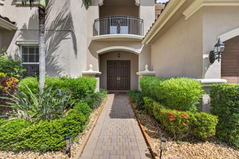 11117 Lynwood Palm Way, Palm Beach Gardens FL - photo 24 of 135
