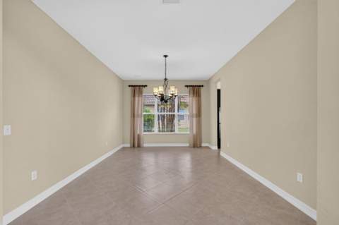 11117 Lynwood Palm Way, Palm Beach Gardens FL - photo 11 of 137