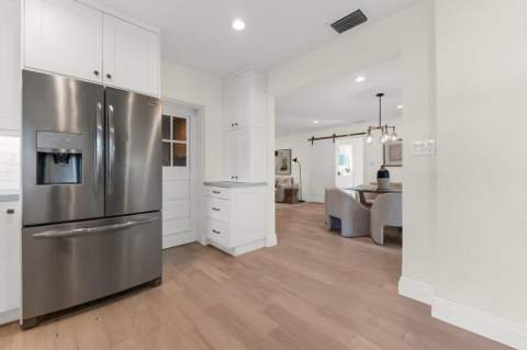 712 Ponce De Leon Drive, Fort Lauderdale FL - photo 8 of 50