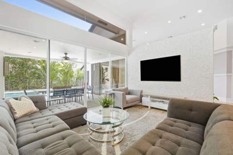 5742 Saint Annes Way, Boca Raton FL - photo 7 of 55