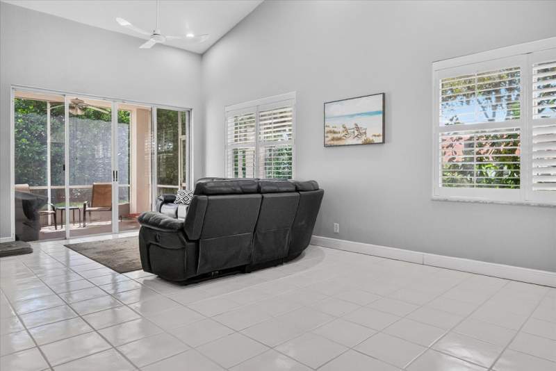 3 bedroom Condominium at 12584 Tiboli Chase Court #89L, Villa San Remo Cond I & II Filed 3-23-89 In Or6007, Boca Raton — photo 4