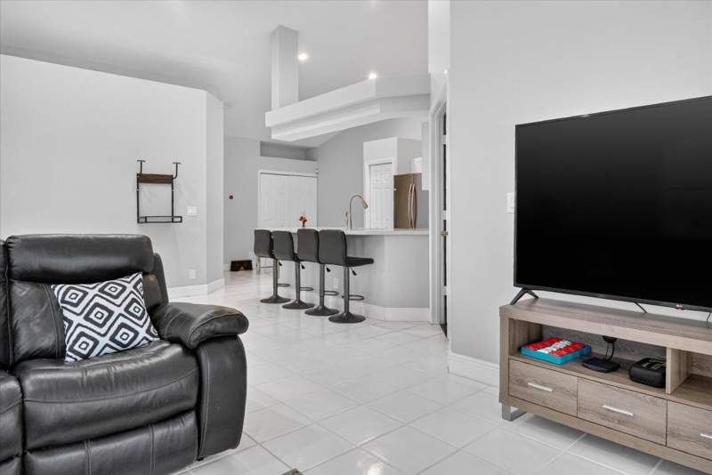 3 bedroom Condominium at 12584 Tiboli Chase Court #89L, Villa San Remo Cond I & II Filed 3-23-89 In Or6007, Boca Raton — photo 3