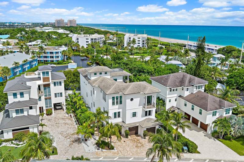 5 bedroom Single Family Residence at 481 Ocean Ridge Way, Ocean Winds Of Juno Beach Repl, Juno Beach — photo 3