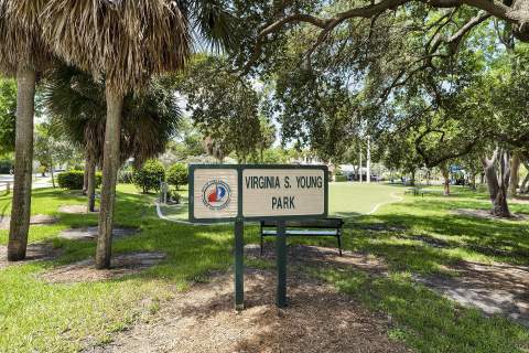 805 SE 10th Street, Fort Lauderdale FL - photo 9 of 33