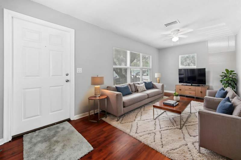 2 bedroom Single Family Residence at 218 N H Street, Town Of Lake Worth, Lake Worth Beach — photo 4
