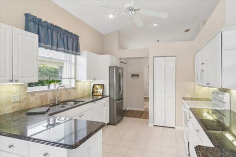 7236 Marsh Terrace, Port St. Lucie FL - photo 15 of 48