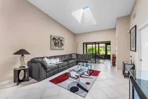 6375 Kings Gate Circle, Delray Beach FL - photo 15 of 46