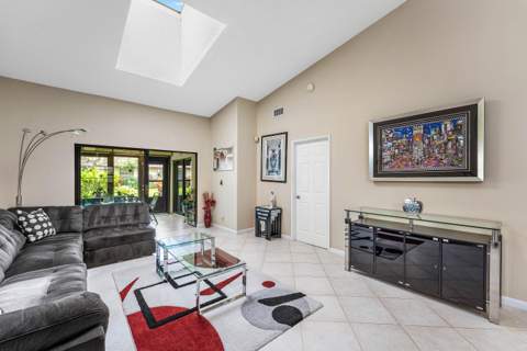 6375 Kings Gate Circle, Delray Beach FL - photo 16 of 46