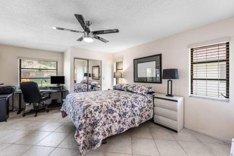 6375 Kings Gate Circle, Delray Beach FL - photo 19 of 46