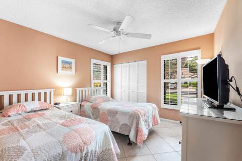 6375 Kings Gate Circle, Delray Beach FL - photo 23 of 46