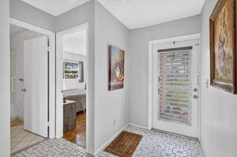 125 Lake Anne Drive #125, West Palm Beach FL - photo 6 of 37