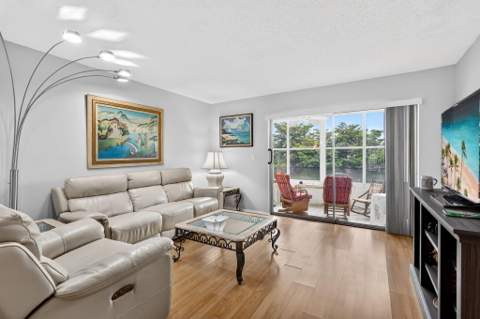 125 Lake Anne Drive #125, West Palm Beach FL - photo 15 of 37