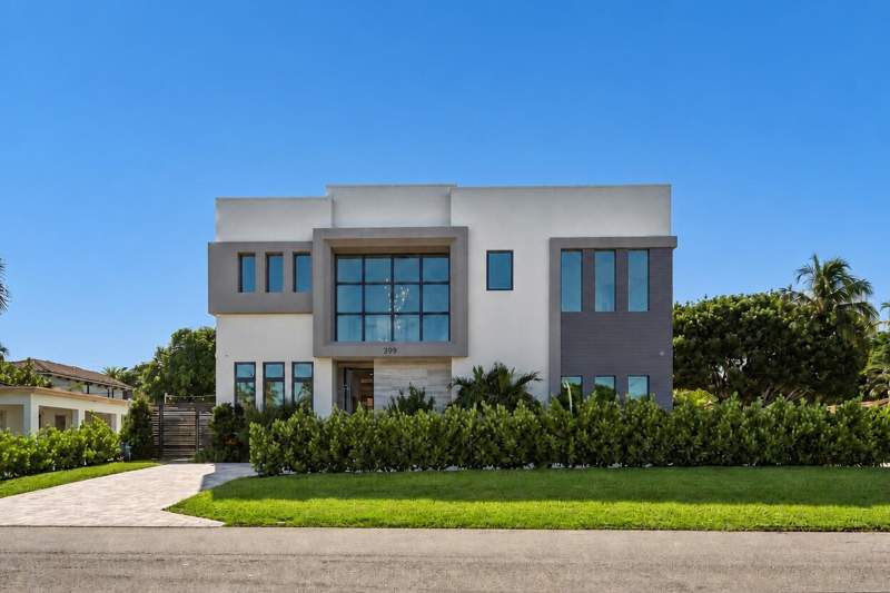 5 bedroom Single Family Residence at 399 NE Spanish Court, Boca Raton Riviera Unit C, Boca Raton — photo 2