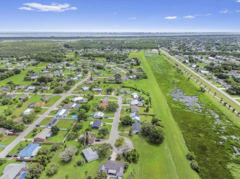 1549 SE South Balcourt, Port St. Lucie FL - photo 19 of 22