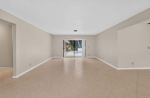 4441 Saint Andrews Drive, Boynton Beach FL - photo 16 of 48