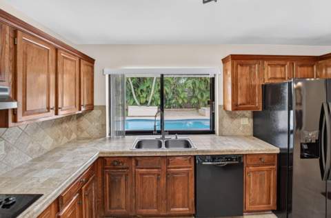 4441 Saint Andrews Drive, Boynton Beach FL - photo 8 of 48